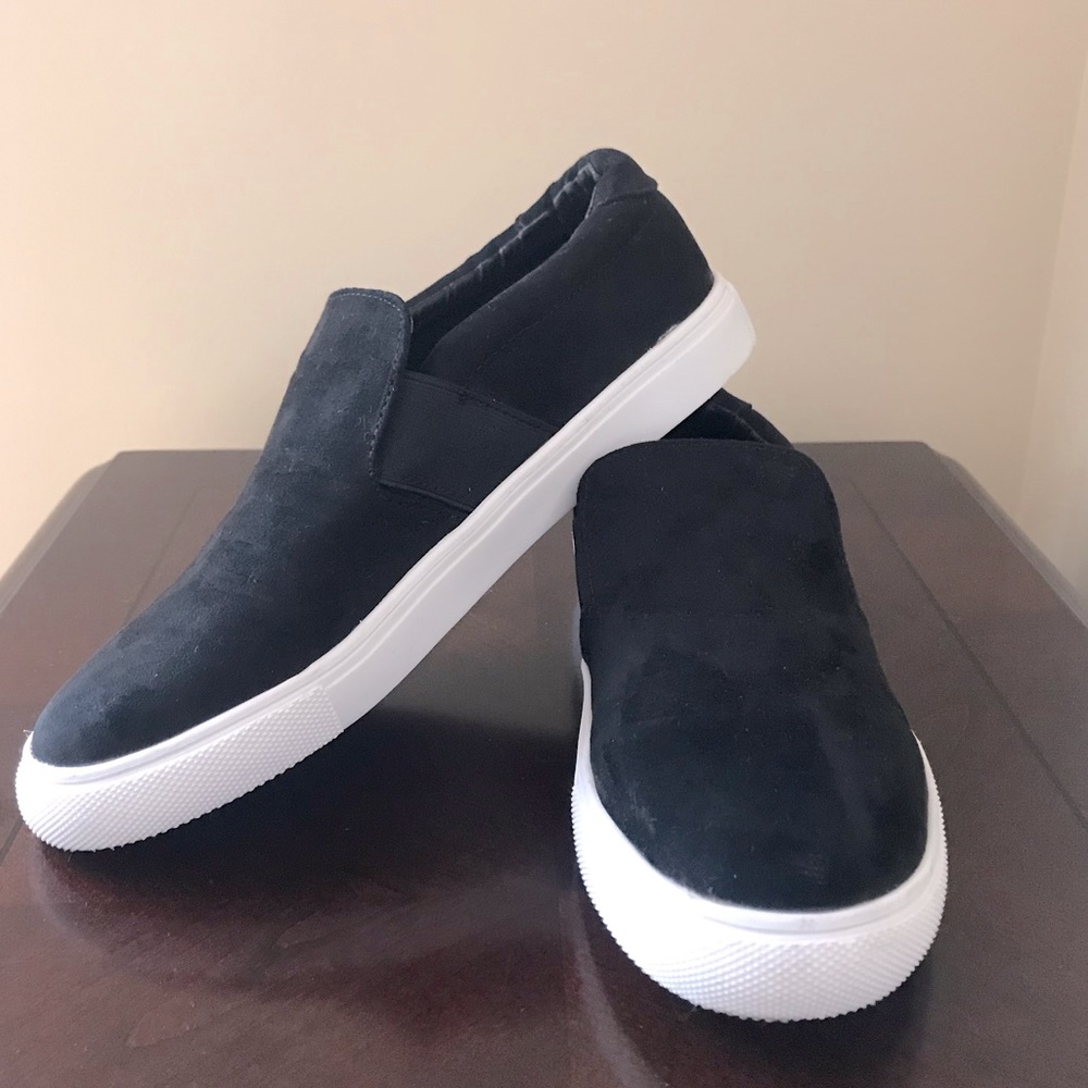 Steve Madden Black Slip On Sneakers Size 6